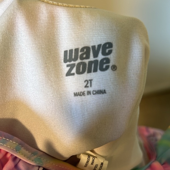 Girls Toddler swimsuit - Picture 4 of 4